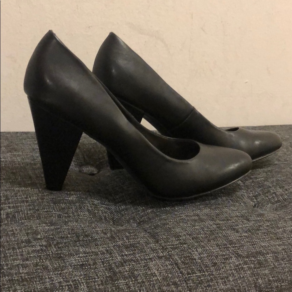 NWOT Call it Spring Classic Black Pumps size 8.5
